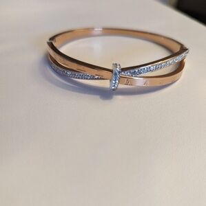 Beautiful bangle/bracelet